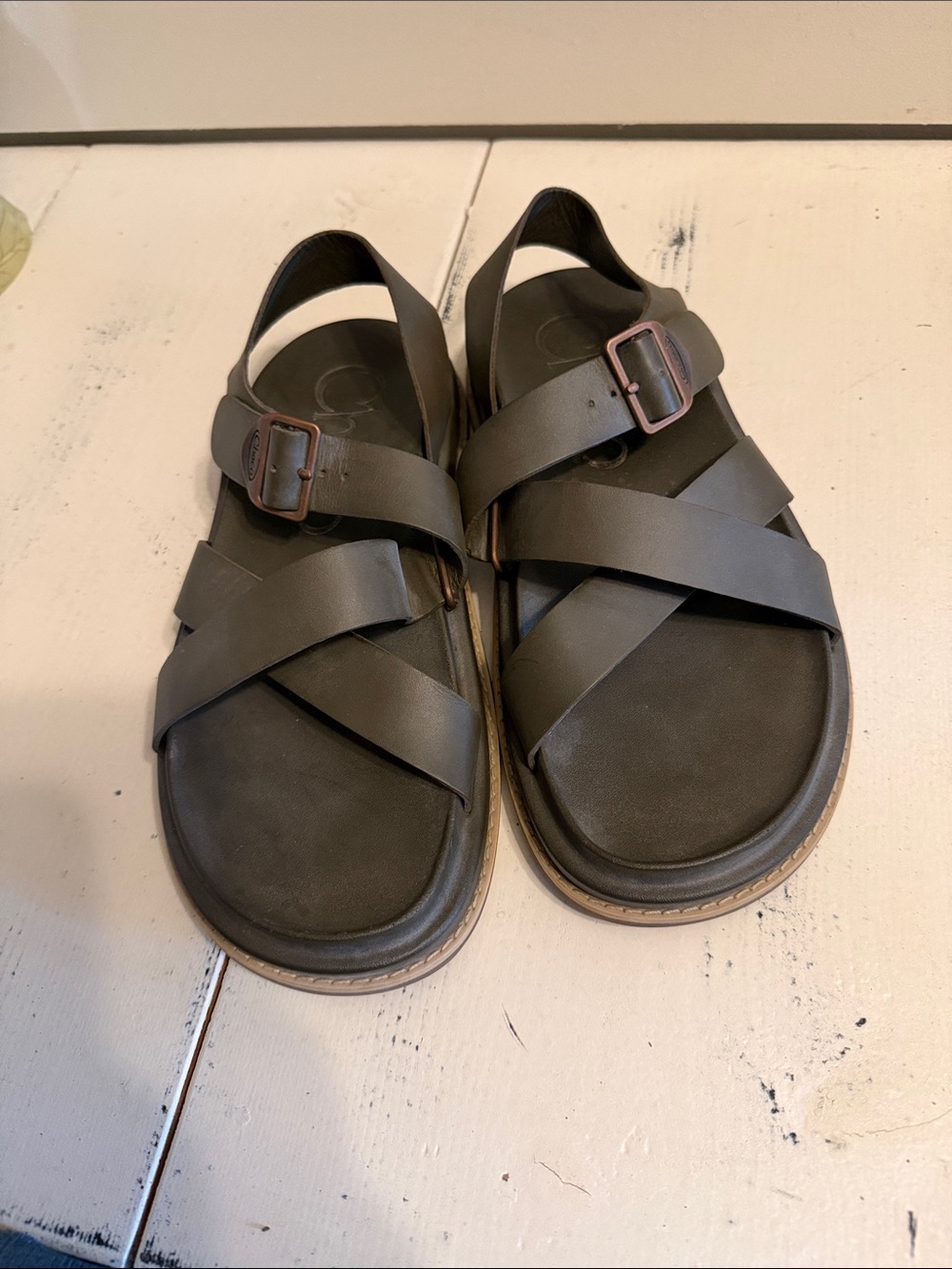 Chaco Women’s Townes Leather Sandal in Olive Night. Size 7. Great condition,